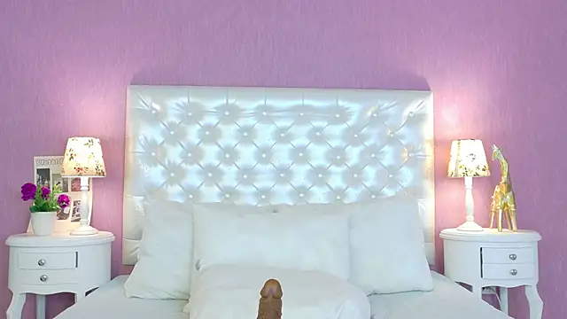 ScarletMusk live sex cam