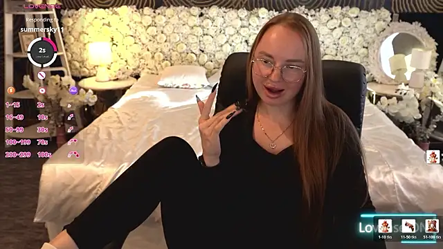 MiaRedFox's cam snapshot