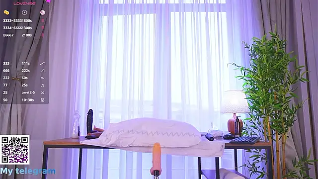 LynBardon's cam snapshot