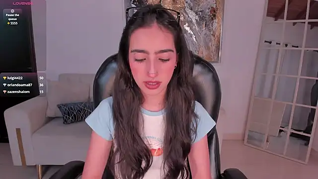 LarisaSmirnov's cam snapshot