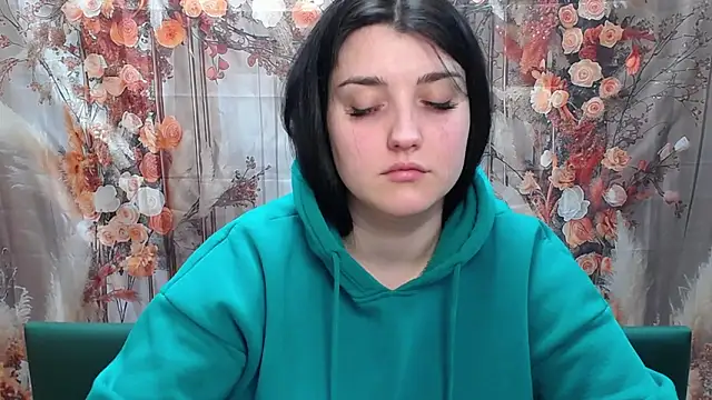 ScarletCargo's cam snapshot