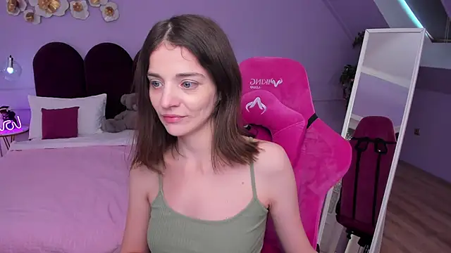 NikkaBush's cam snapshot