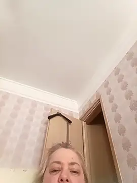 AlmaGold47's cam snapshot