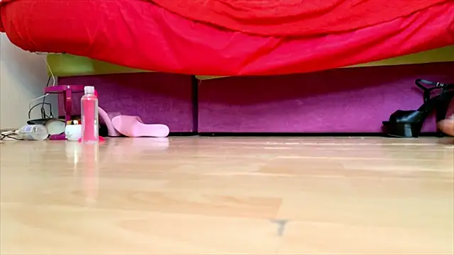 lindalovesexy's cam snapshot