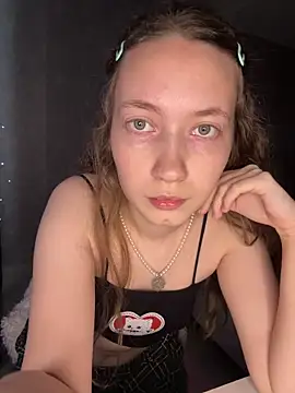 Holy_Poly's cam snapshot