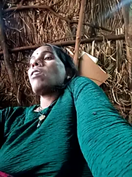 Cutsedi3's cam snapshot