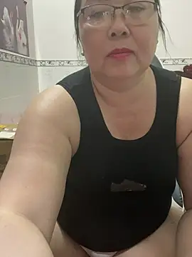 Alinat_'s cam snapshot