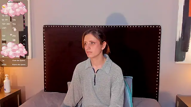 seraphine_star live sex cam