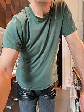 SexyLeon8 live sex cam