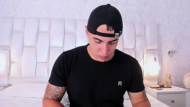 MassimoCo_ live sex cam