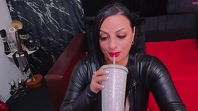 VixenSelena's cam snapshot