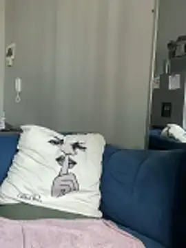 Curveysinaa live sex cam