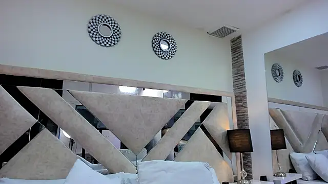 ximena_vasquez8's cam snapshot