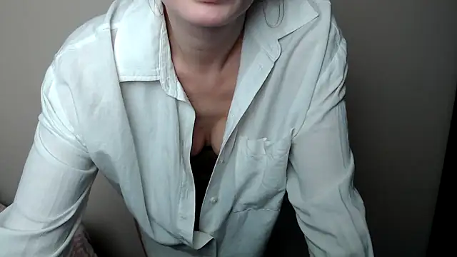 LiaSeass_'s cam snapshot