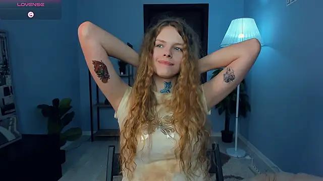 RayaNenlia's cam snapshot