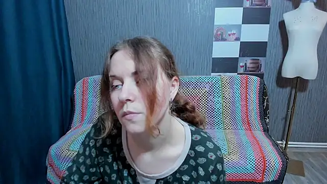 pa1e_pr1ncess's cam snapshot