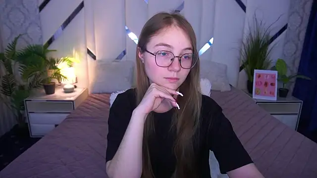 ArrinaWairr's cam snapshot