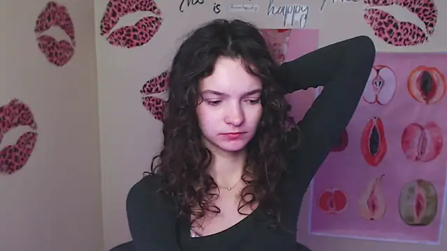 _SusieSu_'s cam snapshot