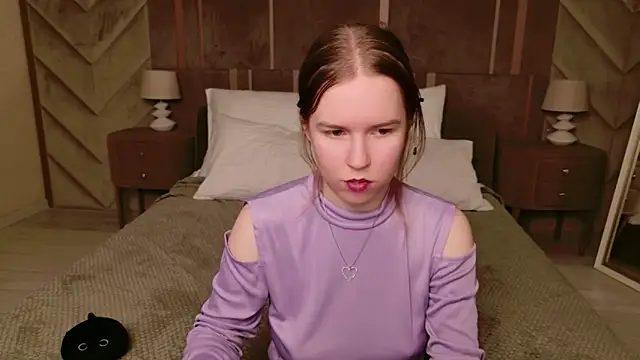 Alida_Brice's cam snapshot