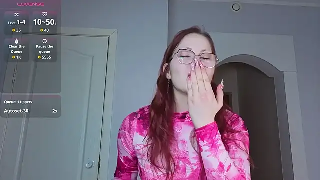 Sofie_Burn's cam snapshot