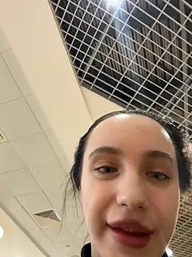 MiaTee's cam snapshot