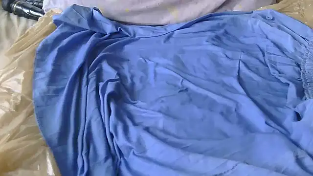 ExtraThicJuicy live sex cam