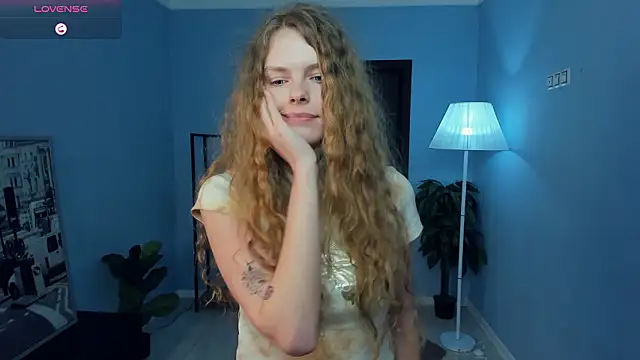 RayaNenlia's cam snapshot