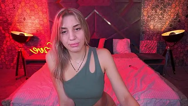 GinnyQueen's cam snapshot