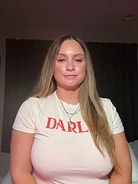 Sophie_Raegan's cam snapshot