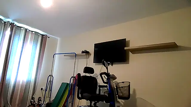 Tiara_XOX's cam snapshot