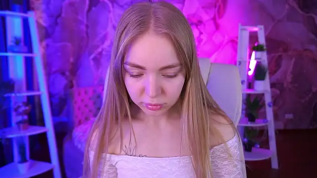 EmilySunshineS's cam snapshot