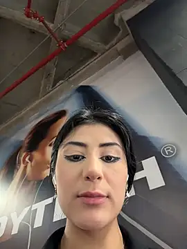 fiorella_paris's cam snapshot