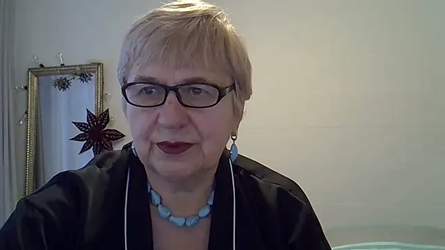 SweetCherry27's cam snapshot