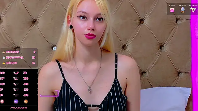 AlessiaCroft's cam snapshot