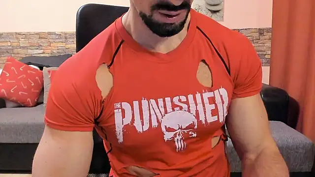 HotHunkTrainer live sex cam