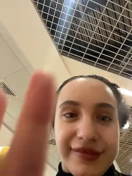 MiaTee's cam snapshot