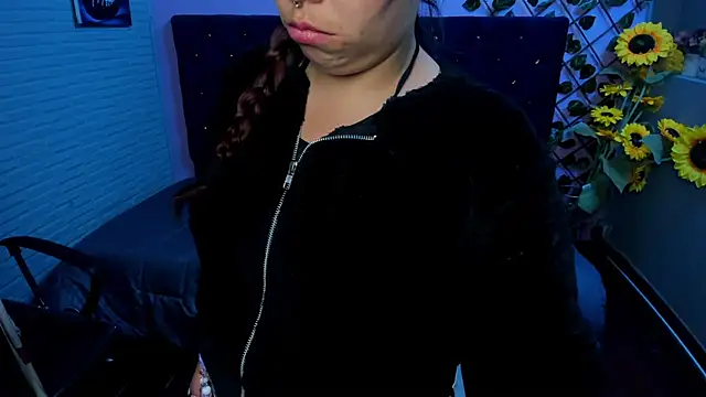 liany_taylor's cam snapshot