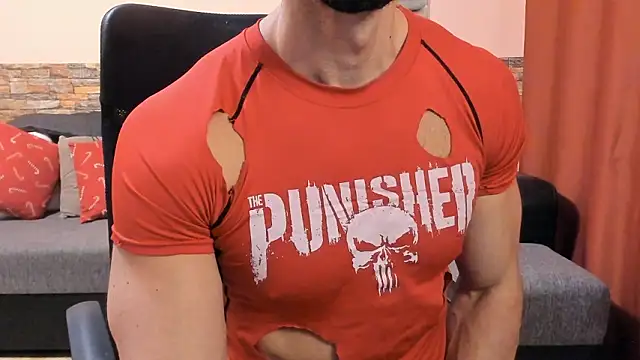 HotHunkTrainer's cam snapshot