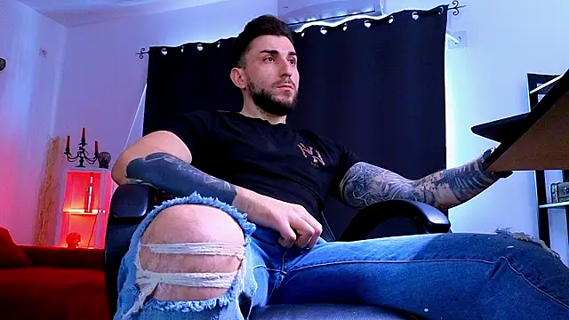 MightyAaron66's cam snapshot