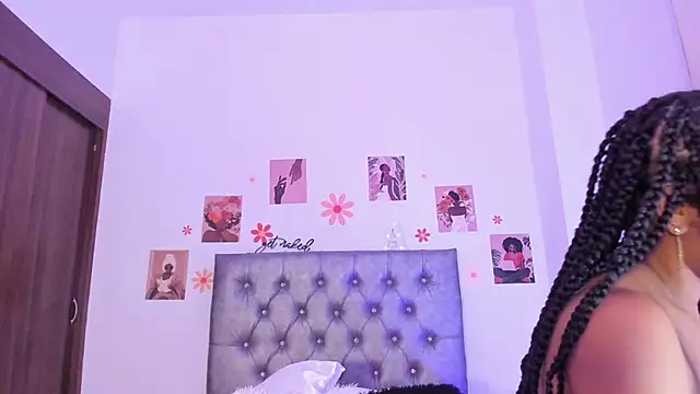 AfricaBell's cam snapshot