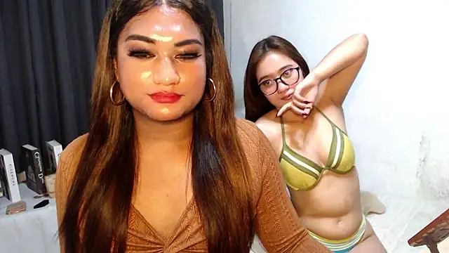 Elysia_Fox's cam snapshot