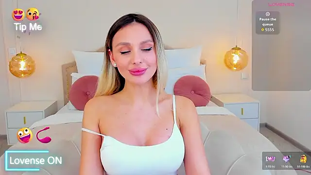 MissLoou's cam snapshot