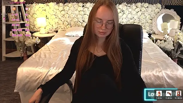 MiaRedFox's cam snapshot