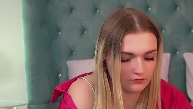 AnnyRaii's cam snapshot