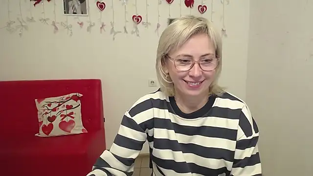 LaurenWishy live sex cam