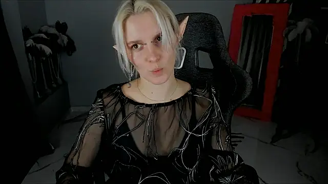 BethanyCloud's cam snapshot