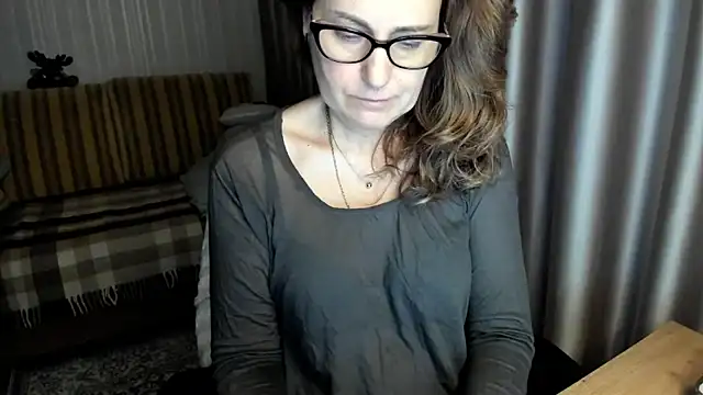 lauraoven's cam snapshot