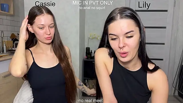 girls_secrets's cam snapshot