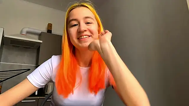 EmilyHein live sex cam