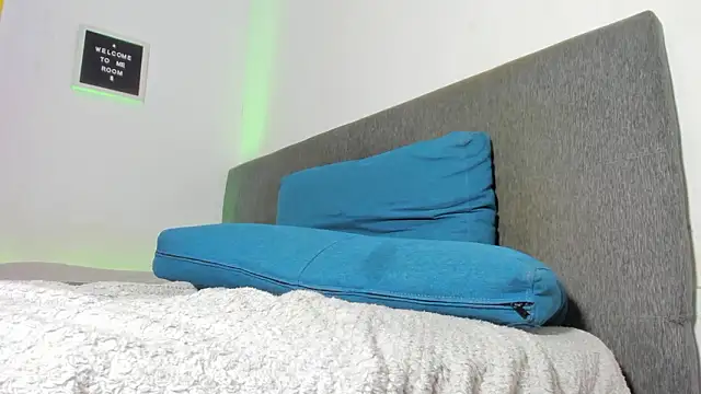 CorbinxHalle live sex cam